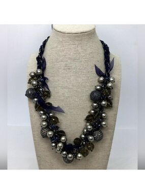 Talbots Blue Gray Cluster Beaded Necklace 18"